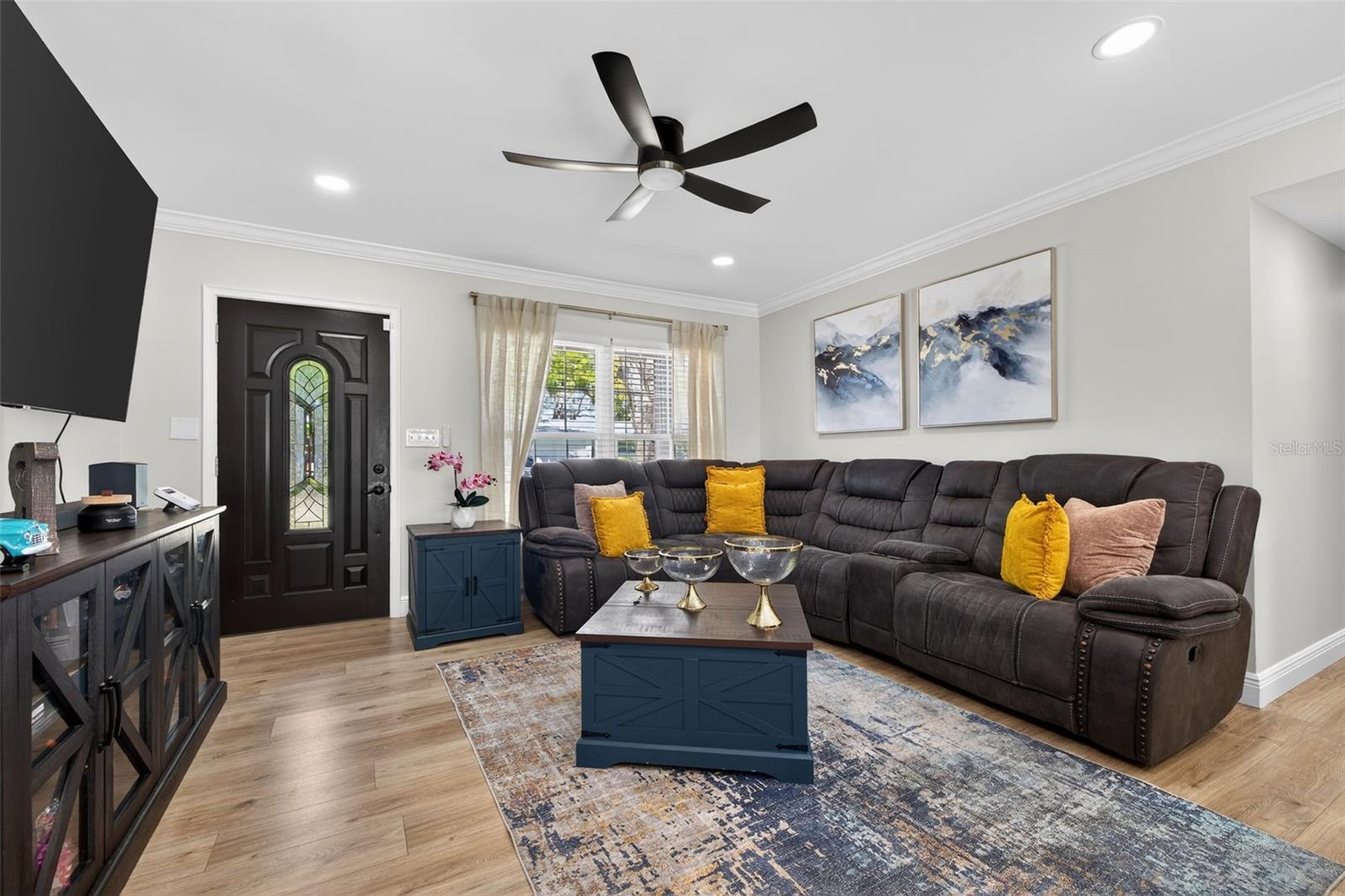 Image 5 of 31 For 4420 Pompano Drive Se