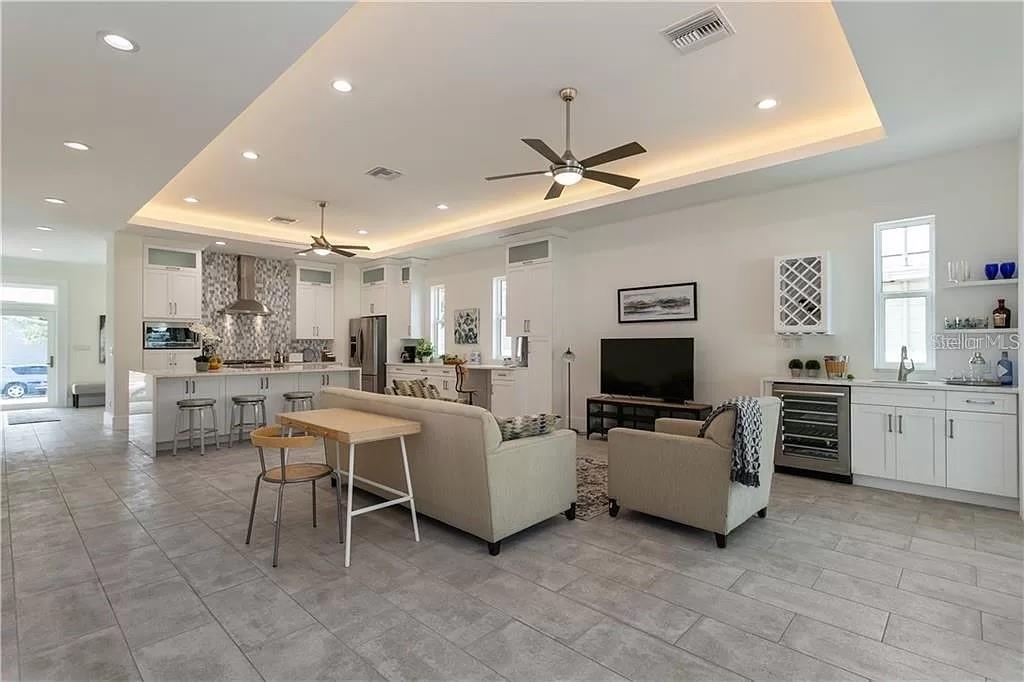 Image 10 of 30 For 3611 2nd Avenue N