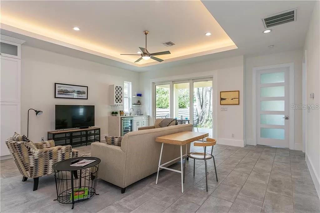 Image 11 of 30 For 3611 2nd Avenue N