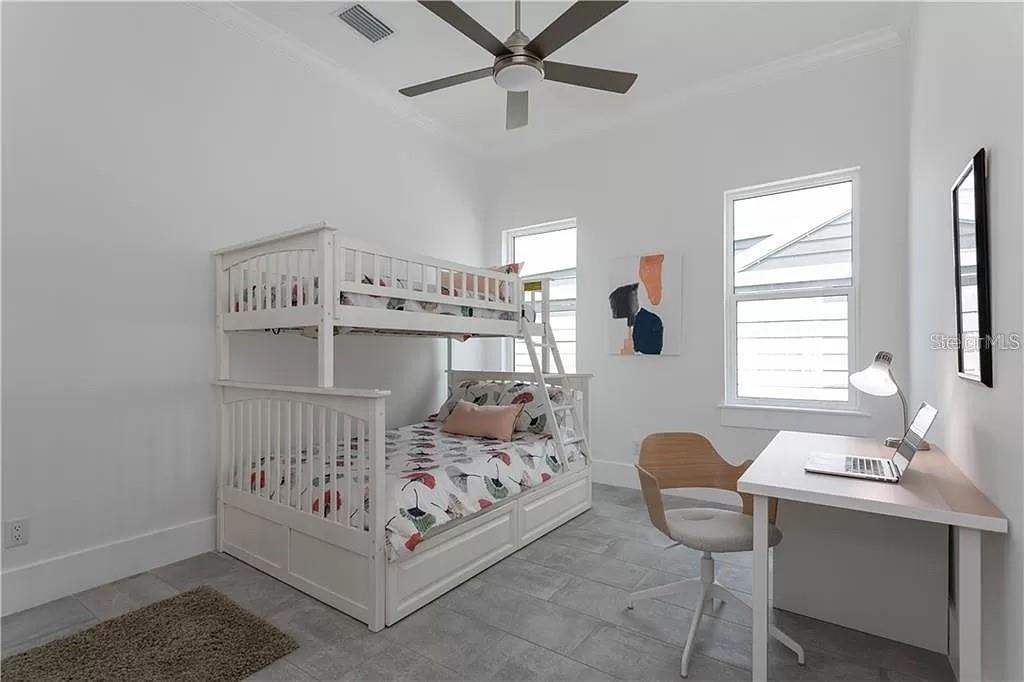 Image 24 of 30 For 3611 2nd Avenue N