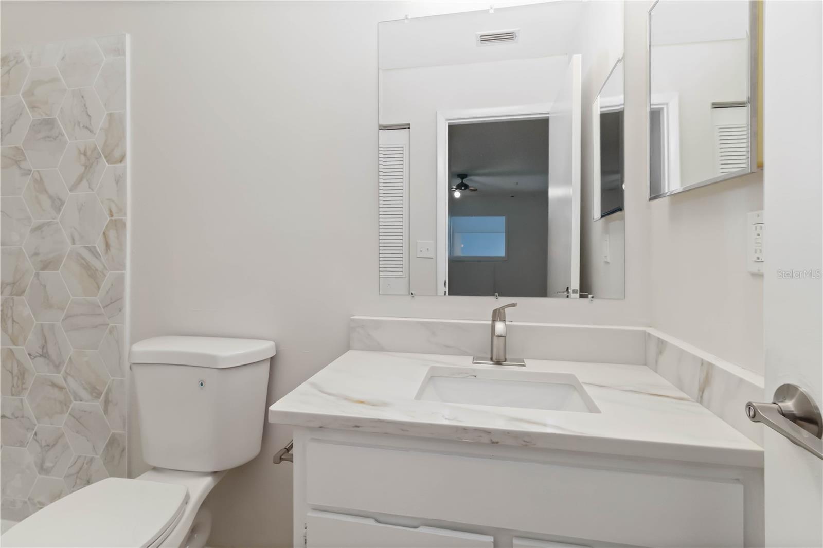 Image 11 of 23 For 602 Rodeo Drive