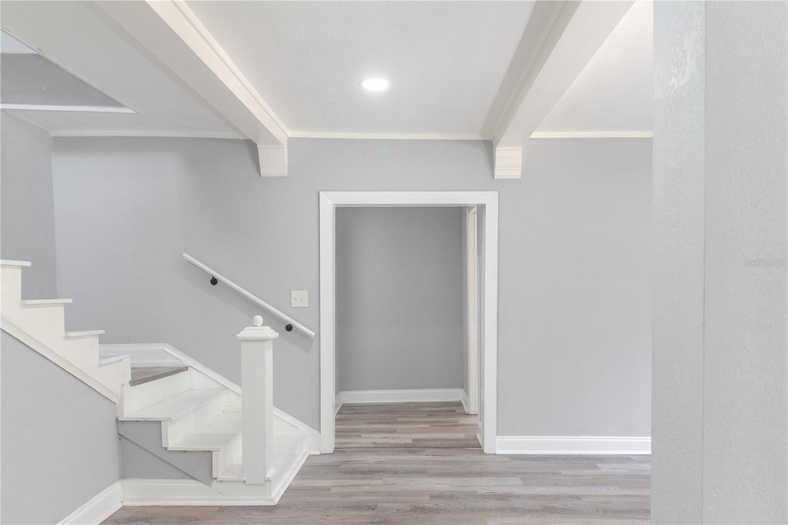 Image 10 of 32 For 7811 Watson Street