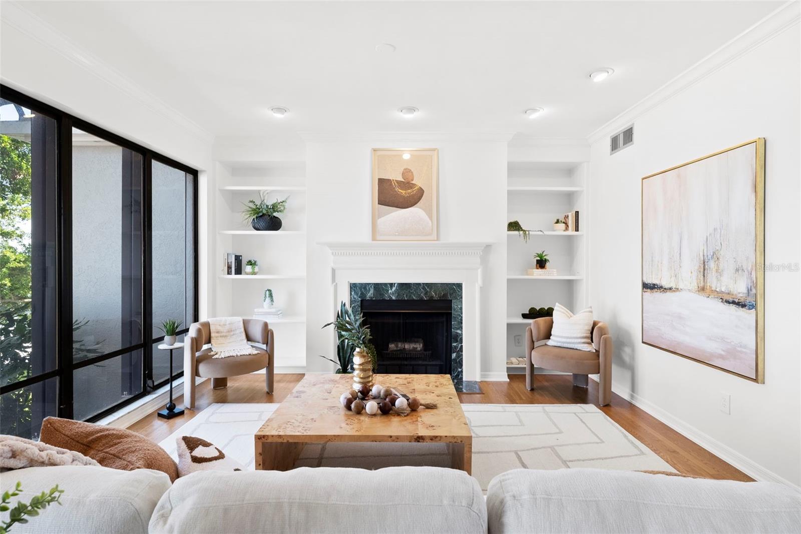 Image 2 of 84 For 5010 Bayshore Boulevard 4