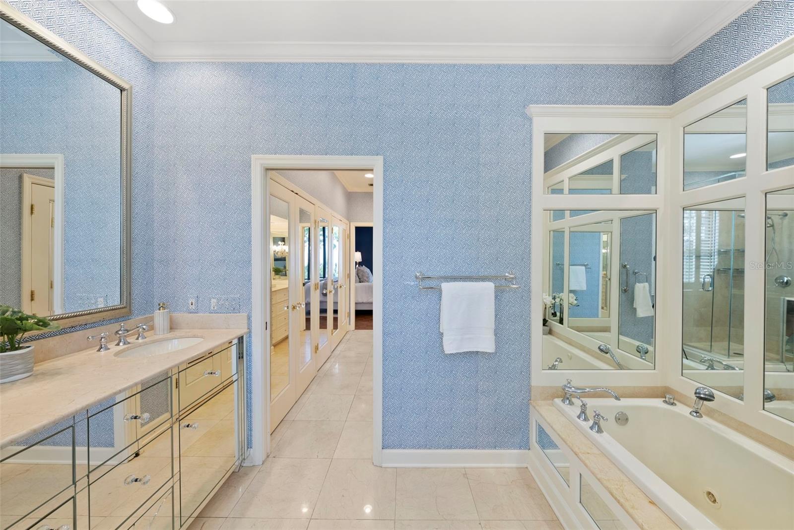 Image 39 of 84 For 5010 Bayshore Boulevard 4