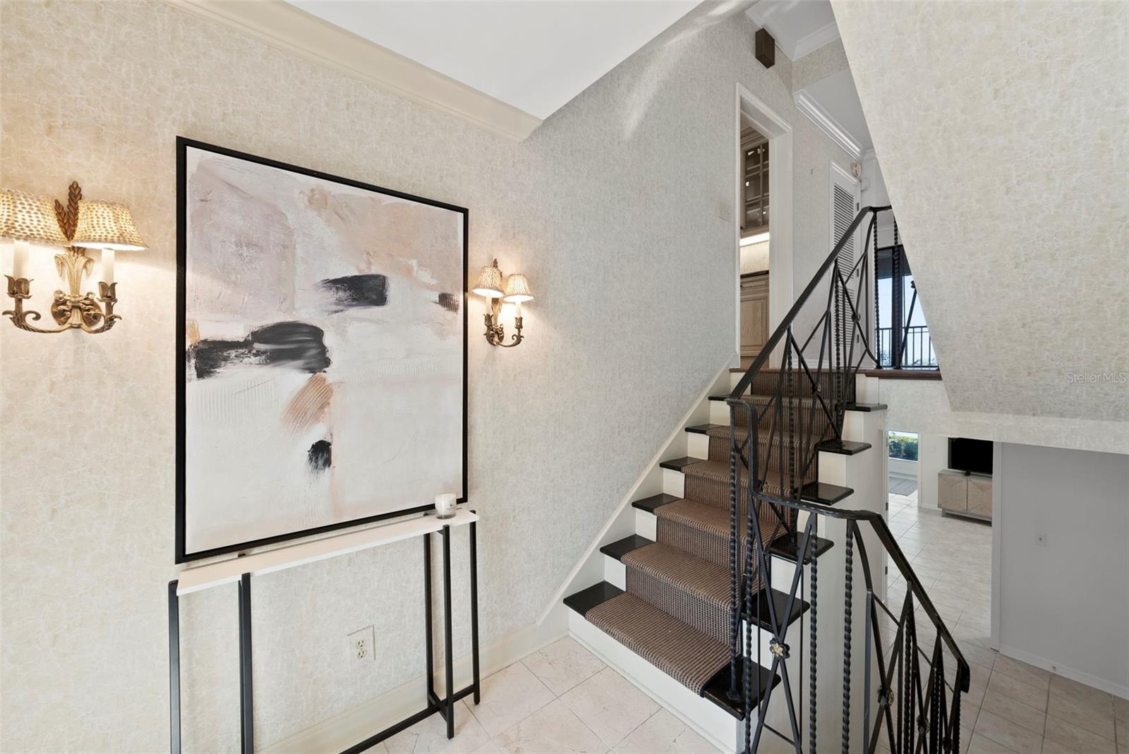 Image 6 of 84 For 5010 Bayshore Boulevard 4