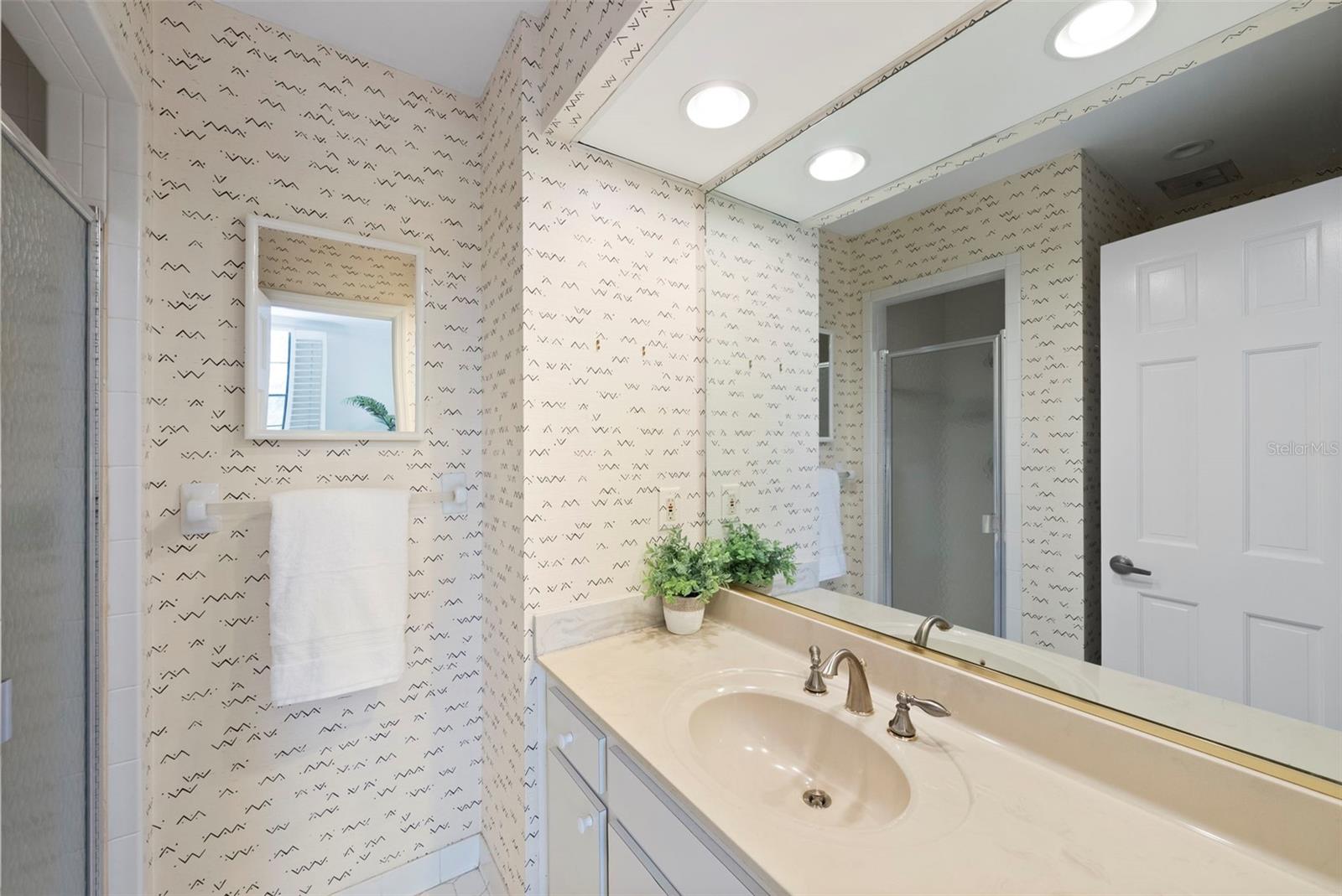 Image 60 of 84 For 5010 Bayshore Boulevard 4