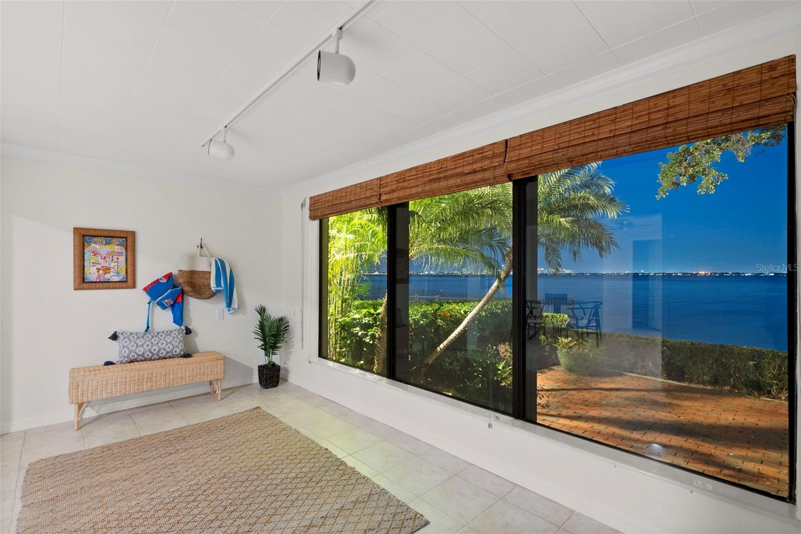 Image 61 of 84 For 5010 Bayshore Boulevard 4