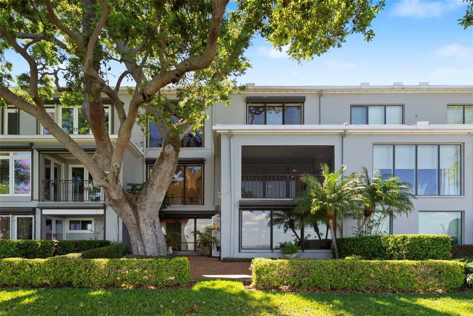 Image 66 of 84 For 5010 Bayshore Boulevard 4