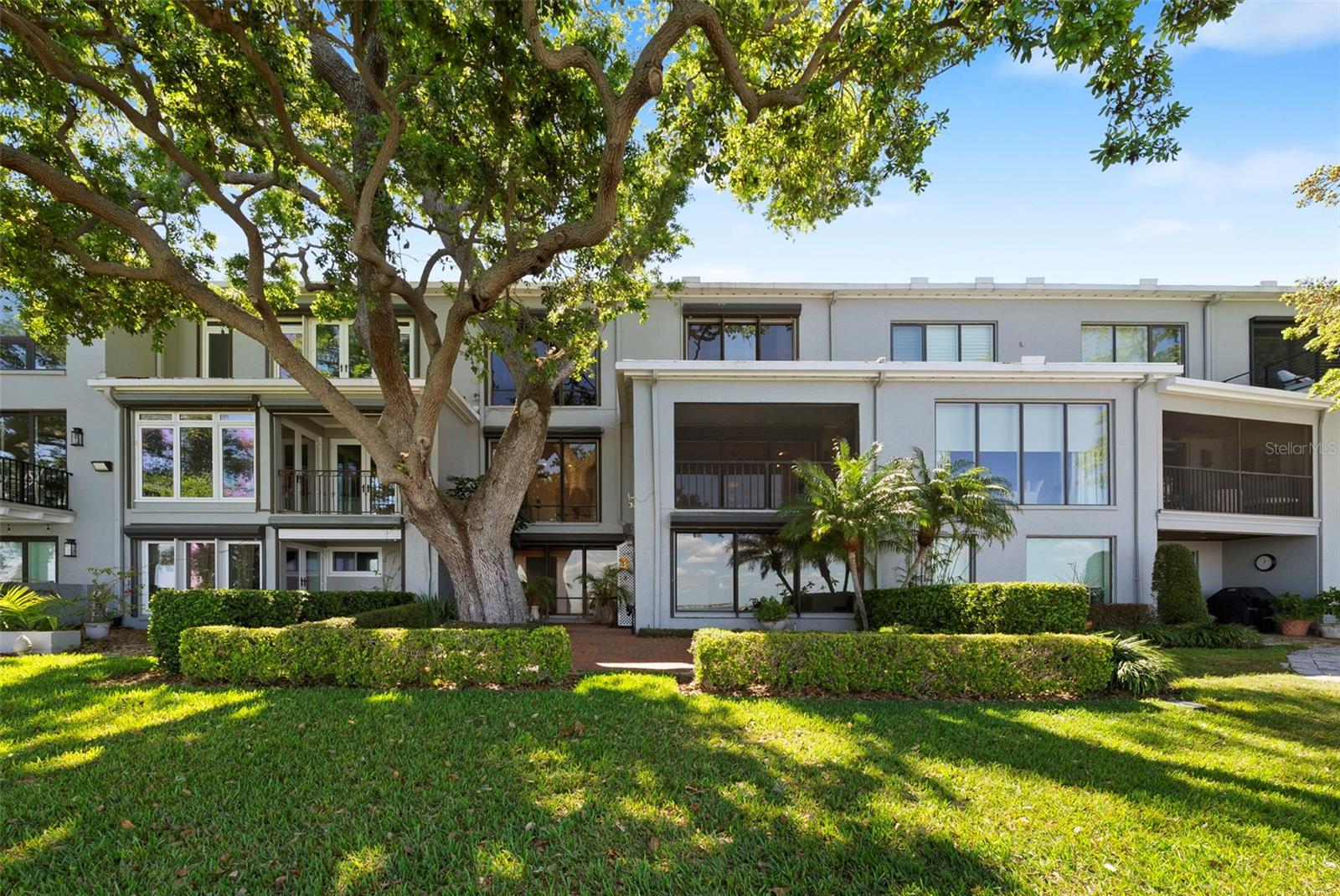 Image 72 of 84 For 5010 Bayshore Boulevard 4