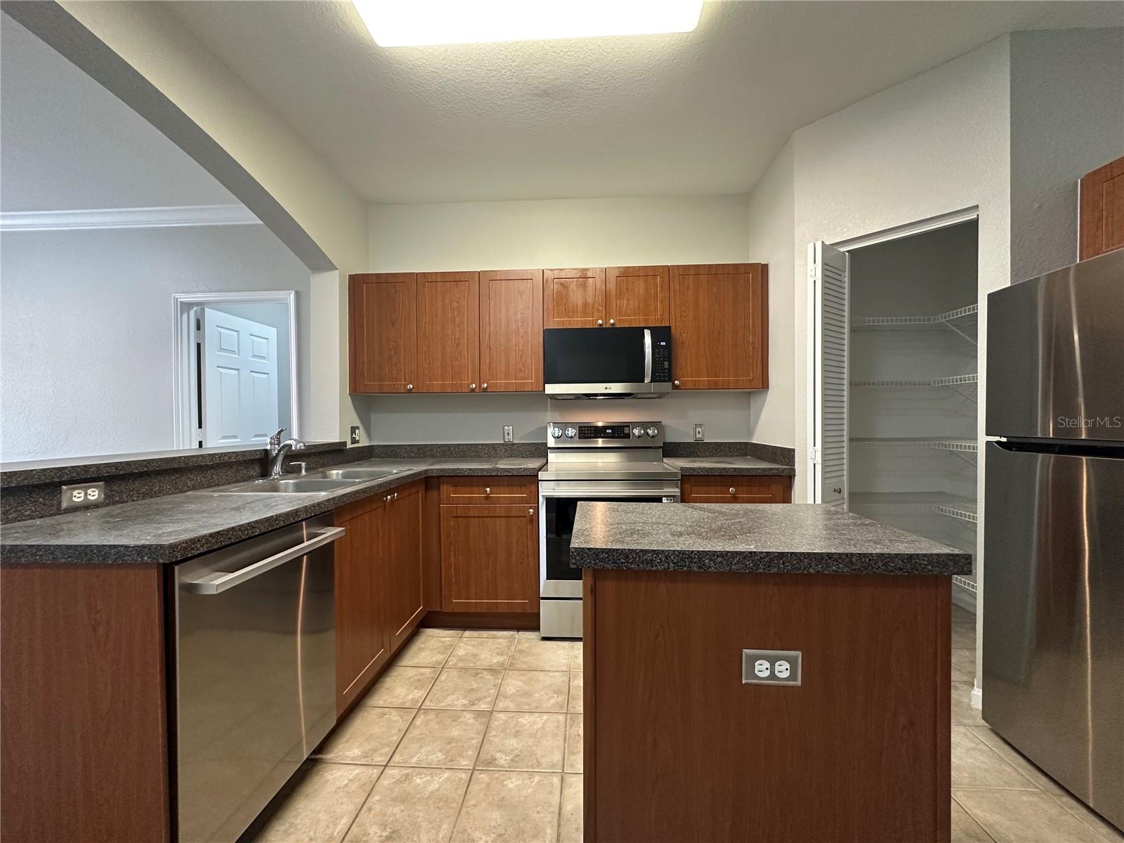 Image 7 of 20 For 2151 Chianti Place 12-0125