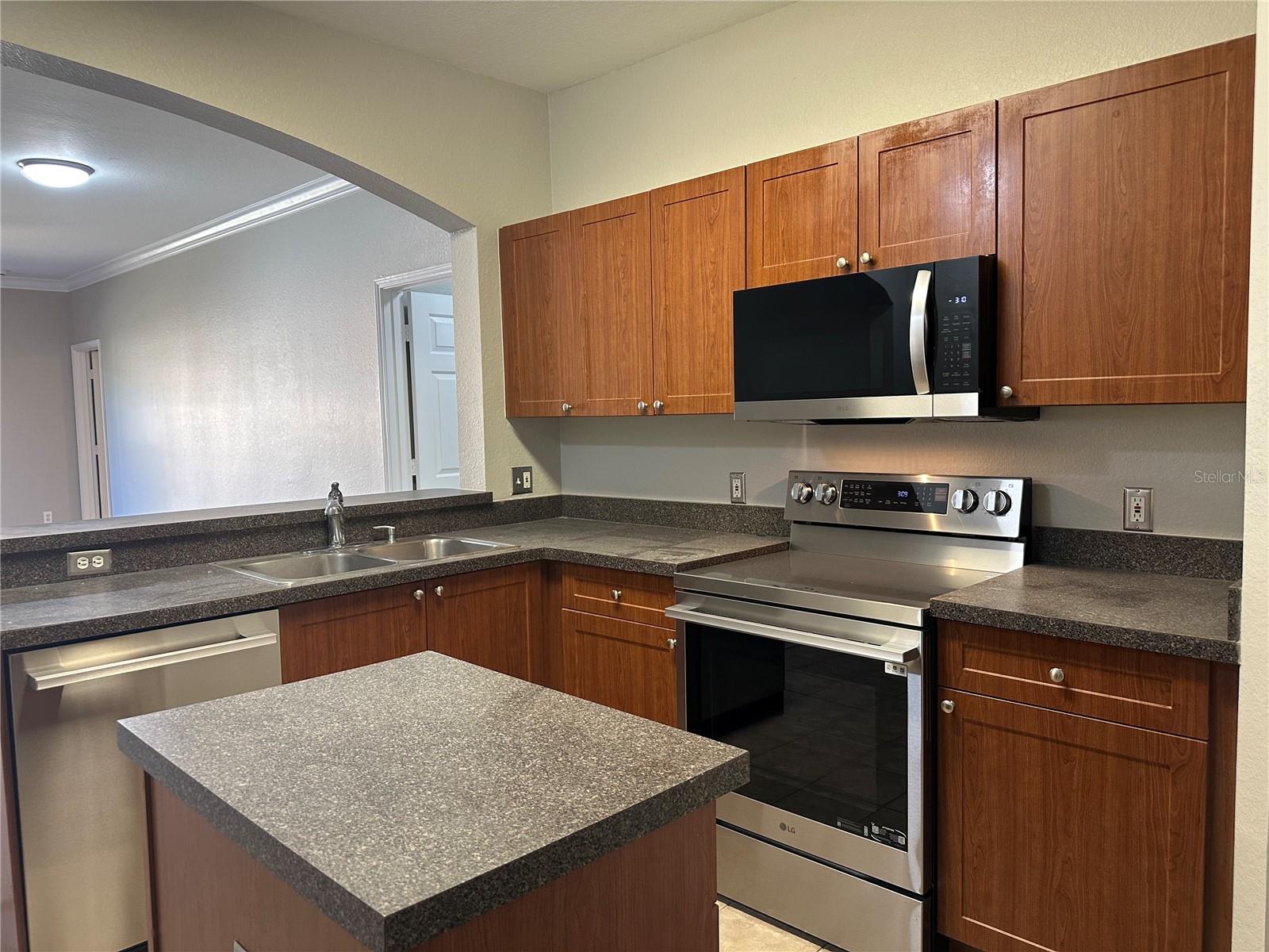 Image 8 of 20 For 2151 Chianti Place 12-0125