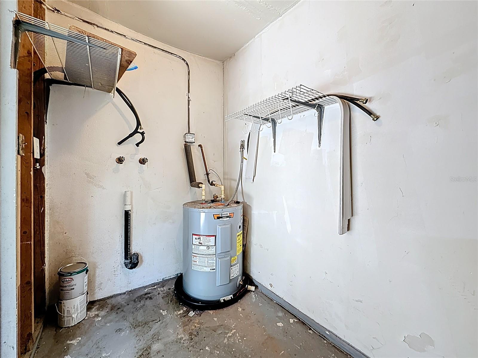 Listing photo id 26 for 2319 18th Avenue Sw