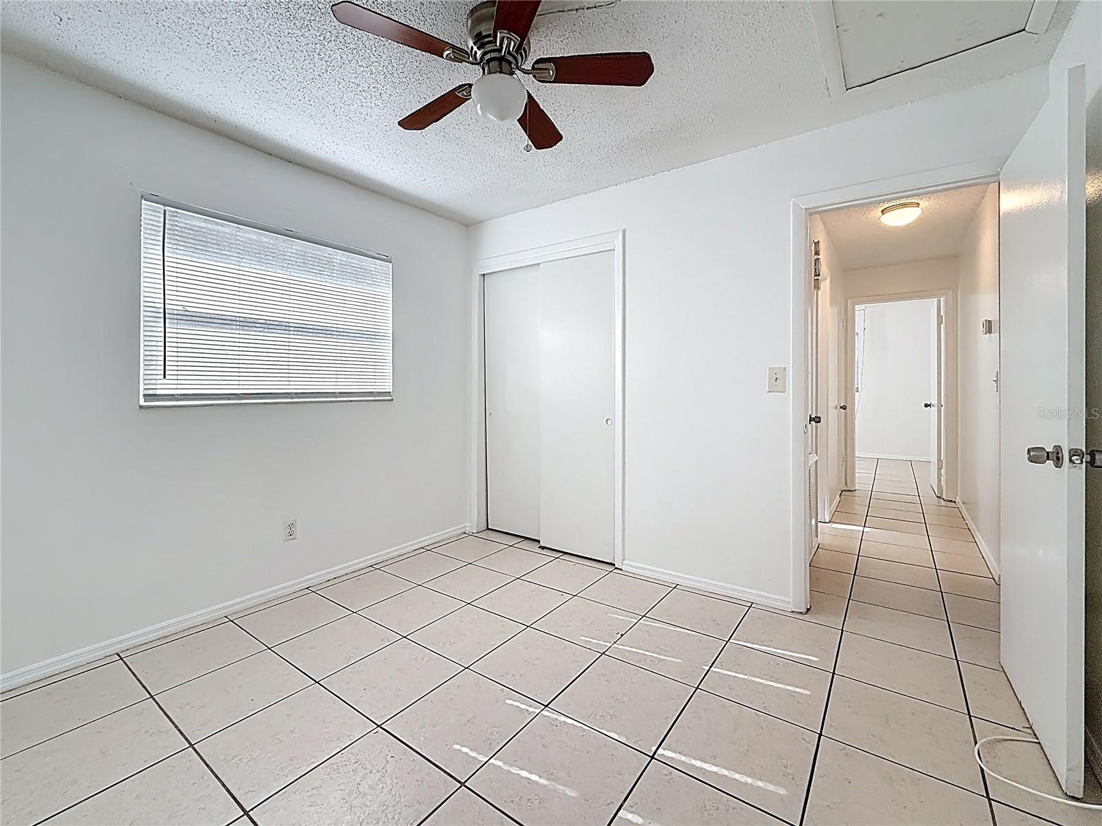 Listing photo id 7 for 2319 18th Avenue Sw