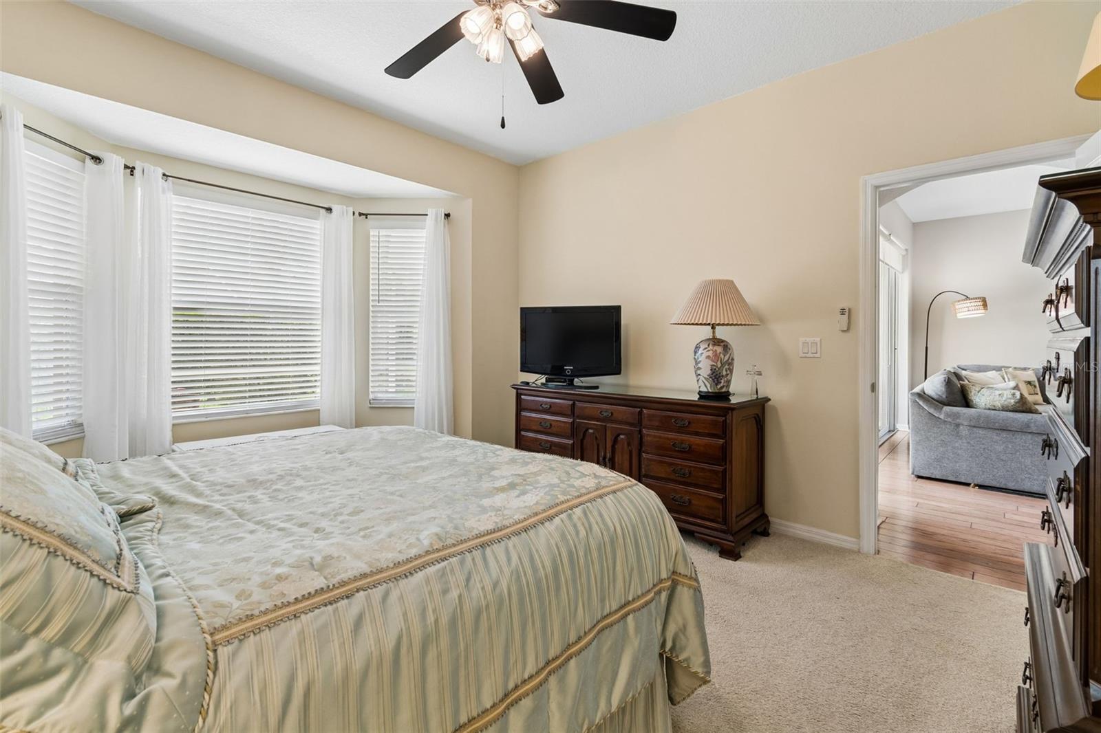 Image 21 of 80 For 20930 Jaffa Lane