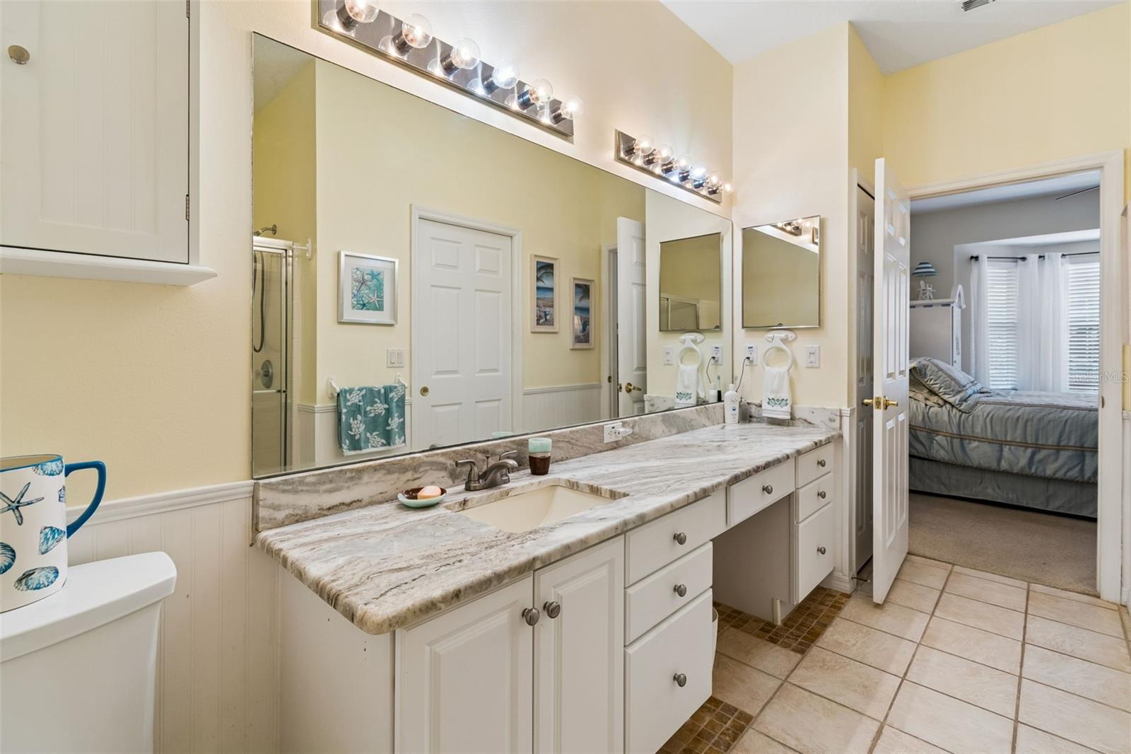 Image 23 of 80 For 20930 Jaffa Lane