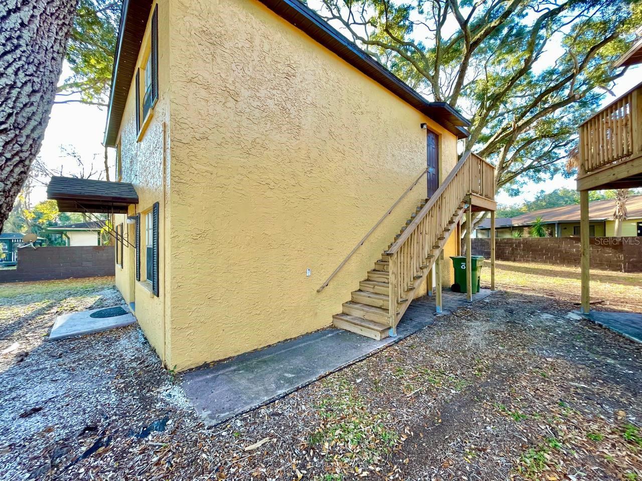 Image 2 of 11 For 3826 Lakeshore Drive B