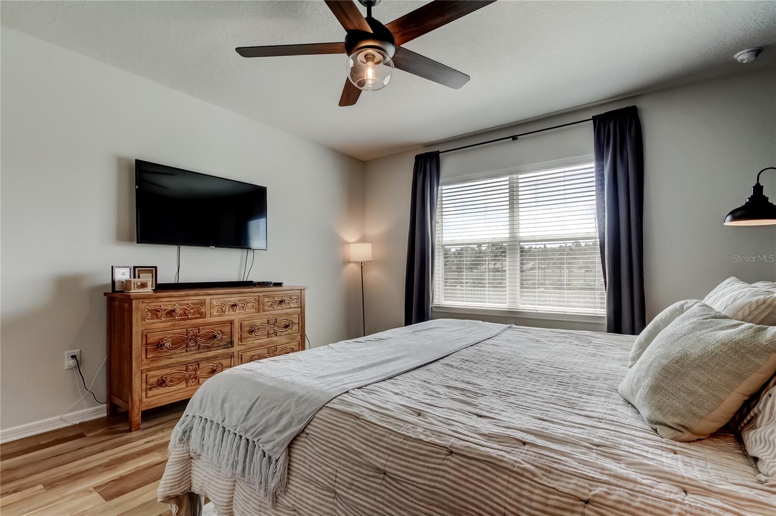 Image 26 of 41 For 6364 Dutton Drive