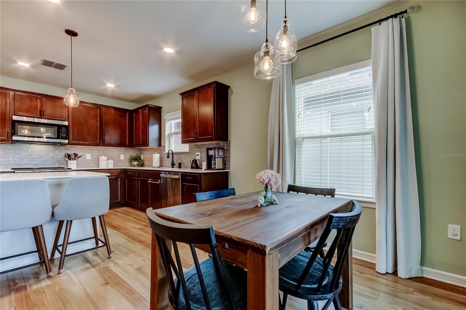 Image 8 of 41 For 6364 Dutton Drive