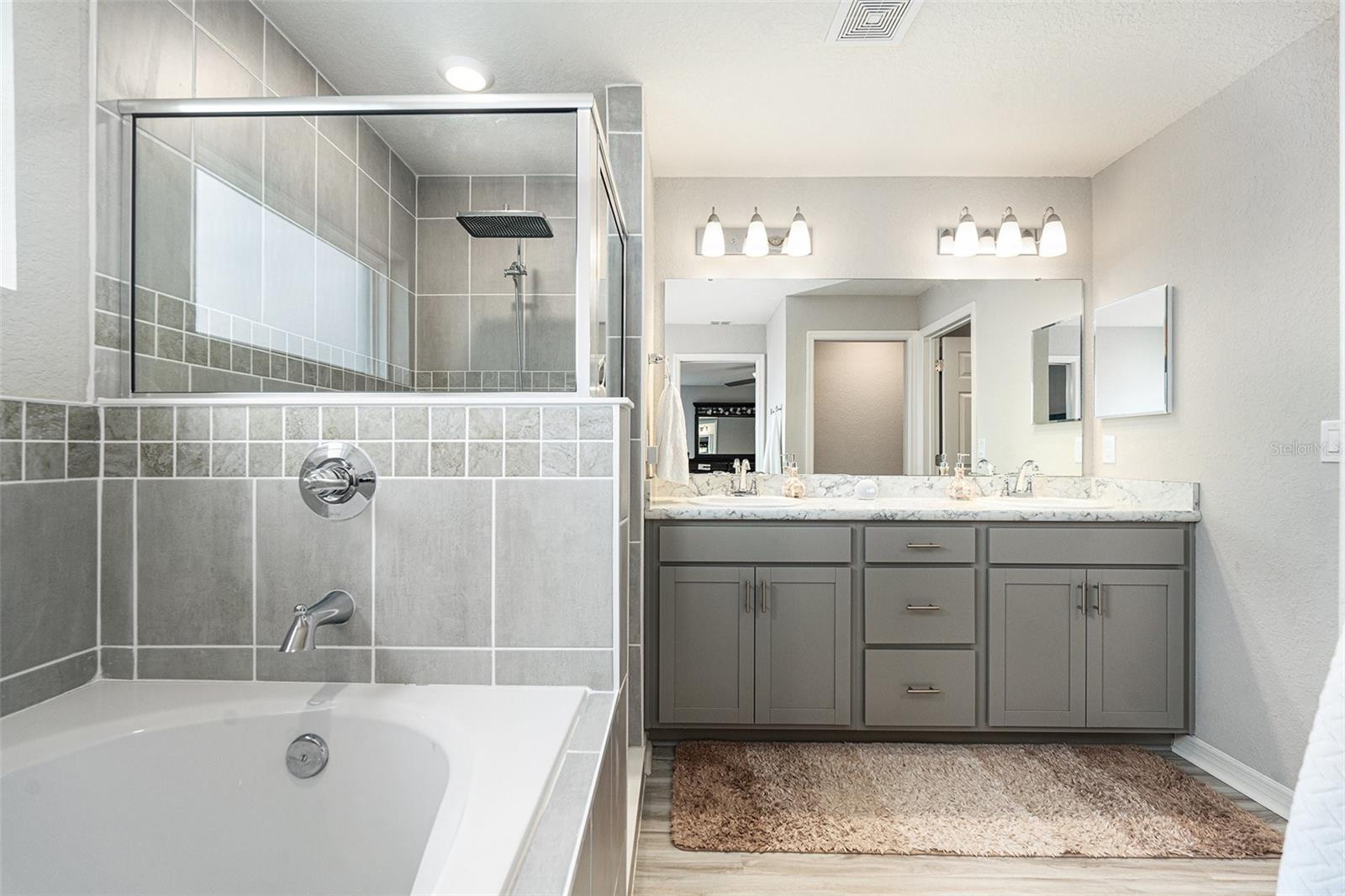 Image 20 of 33 For 6436 Pebblebrooke Way