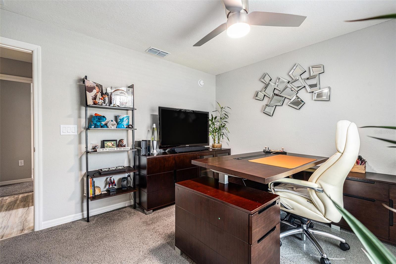 Image 7 of 33 For 6436 Pebblebrooke Way