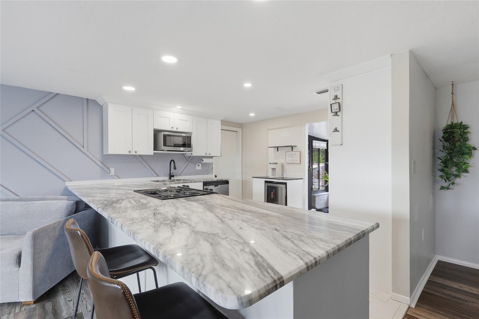 Image 10 of 30 For 7209 Magnolia Valley Drive