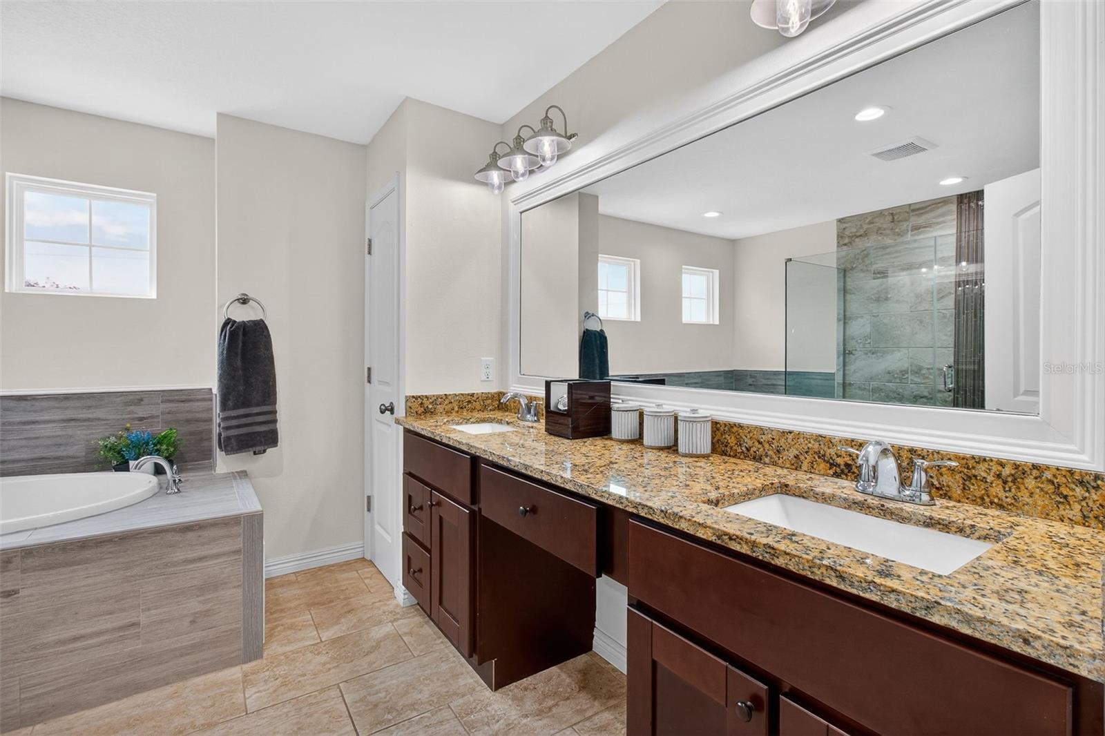 Image 33 of 57 For 3503 Price Avenue