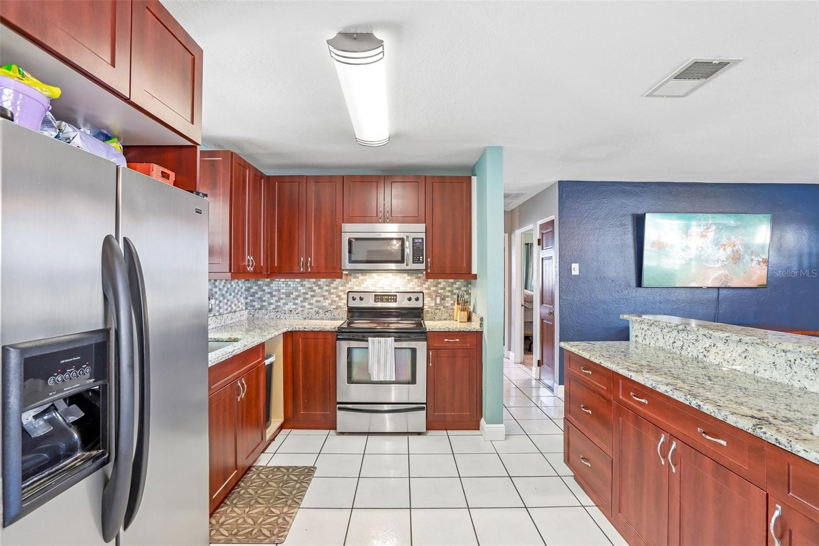 Image 10 of 27 For 5775 57th Avenue N