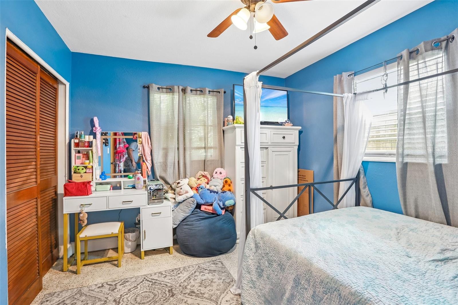 Image 18 of 27 For 5775 57th Avenue N