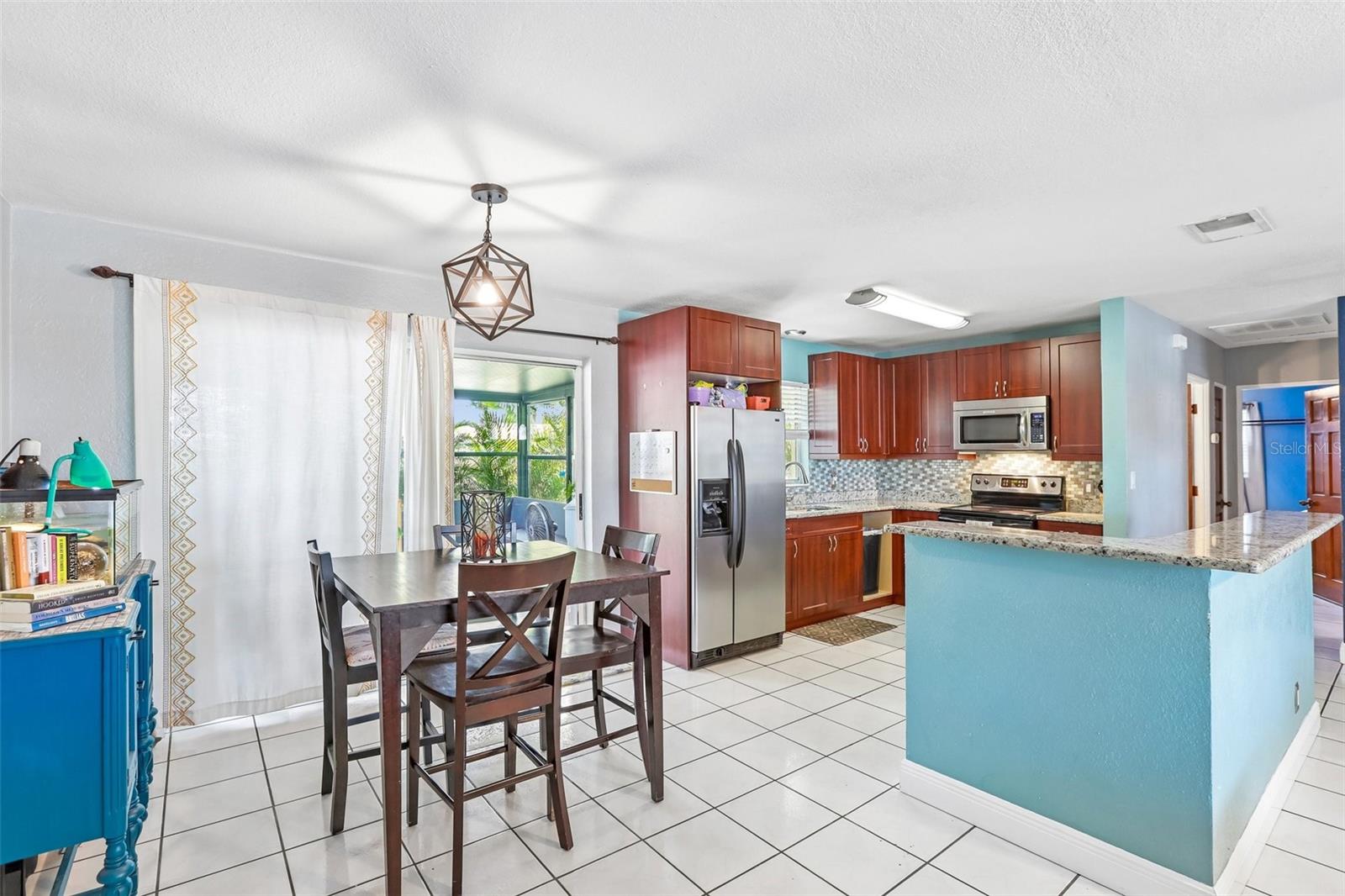 Image 7 of 27 For 5775 57th Avenue N