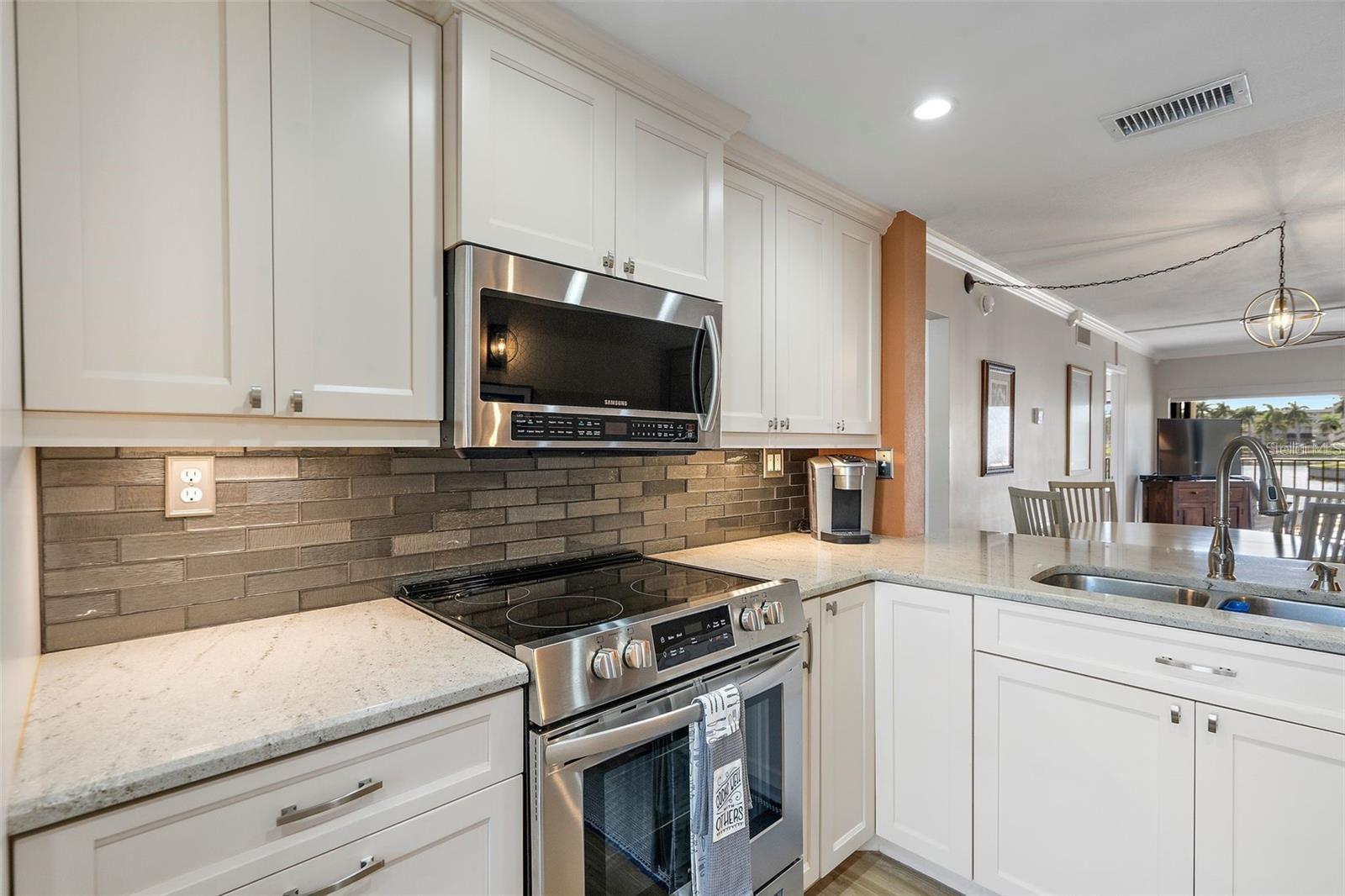 Image 10 of 33 For 6277 Bahia Del Mar Boulevard 110