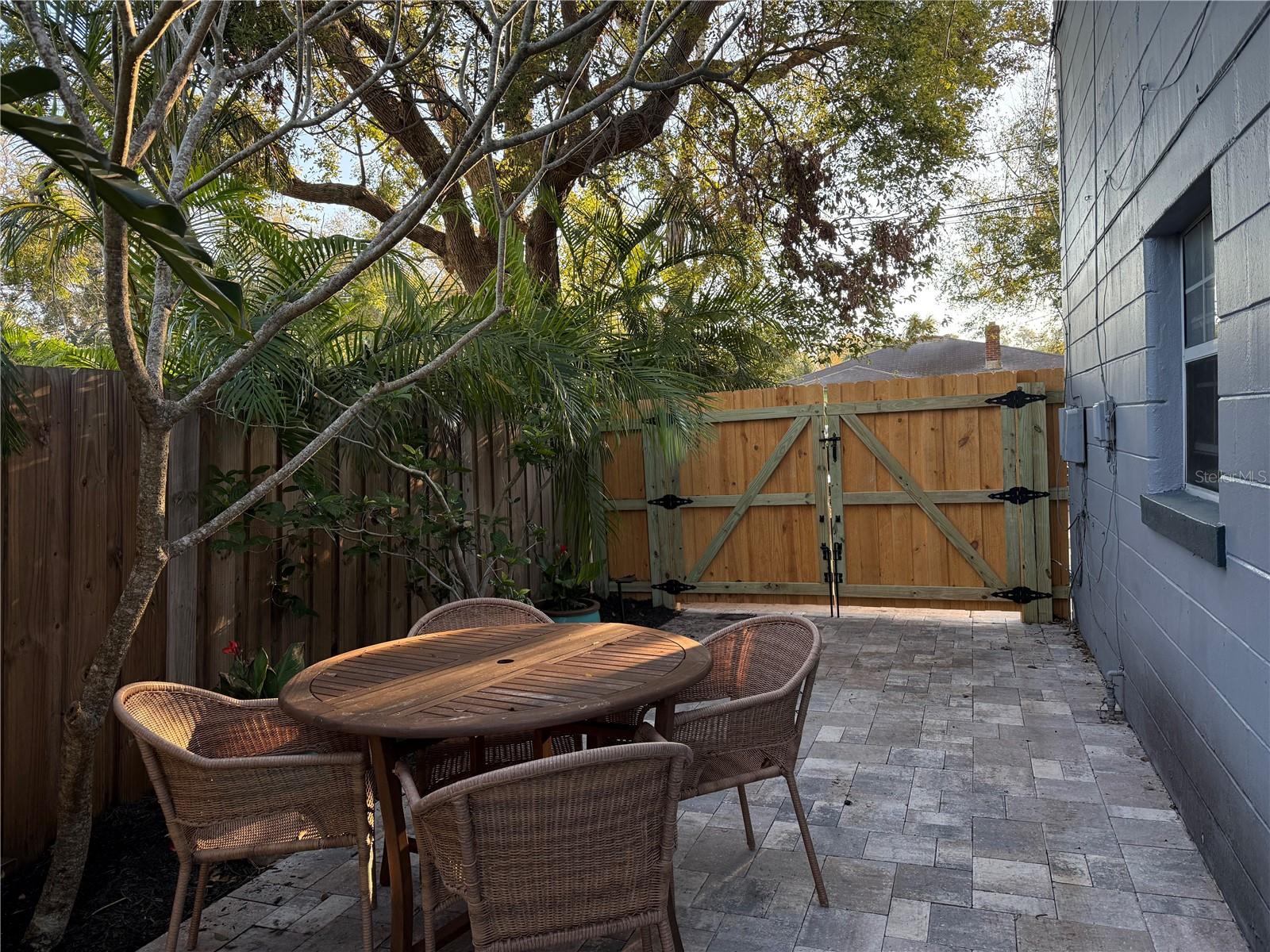 Image 27 of 32 For 1201 Highland Street N