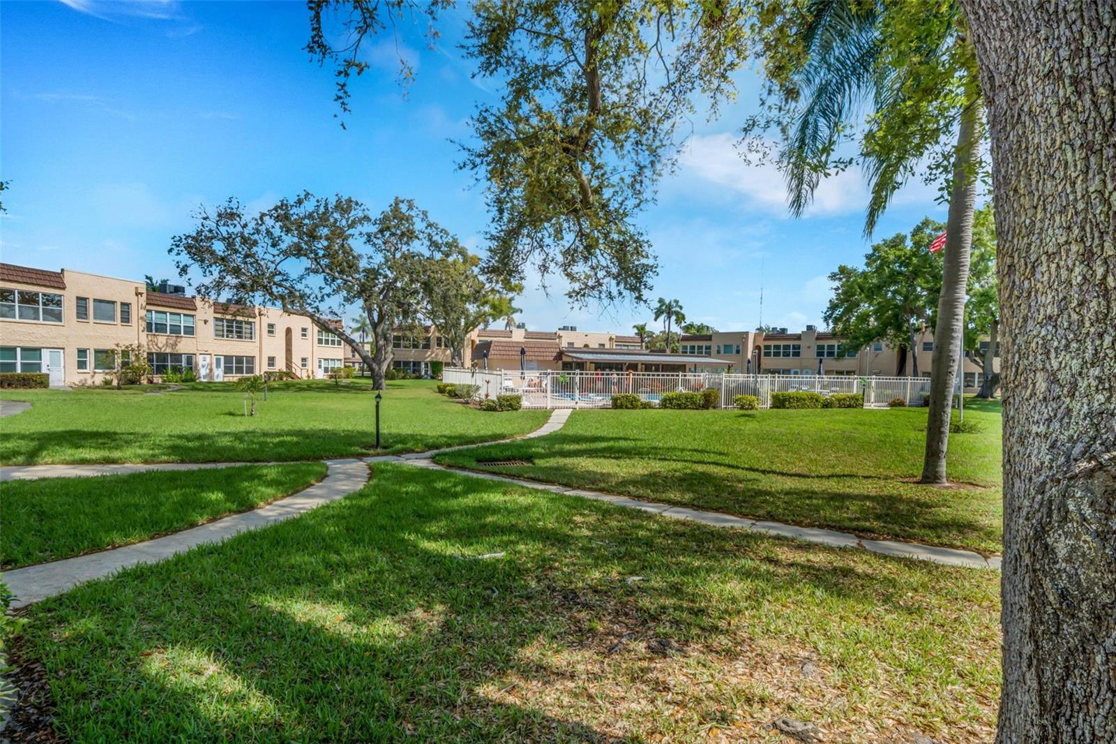 Image 25 of 30 For 203 Aspen Circle 203