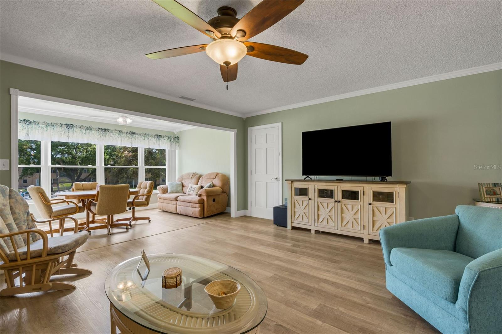 Image 7 of 30 For 203 Aspen Circle 203