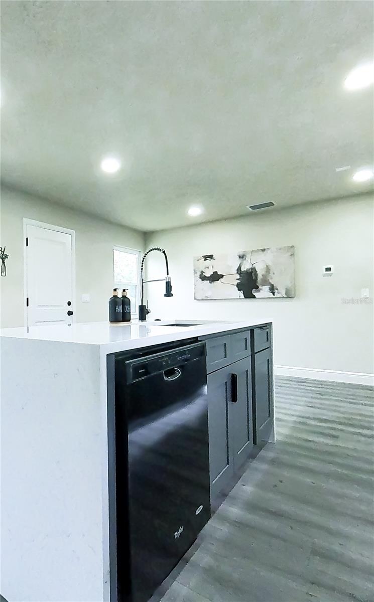 Image 10 of 38 For 5418 6th Avenue S