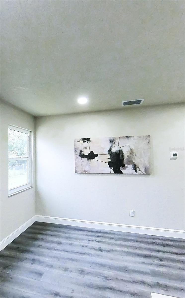 Image 15 of 38 For 5418 6th Avenue S