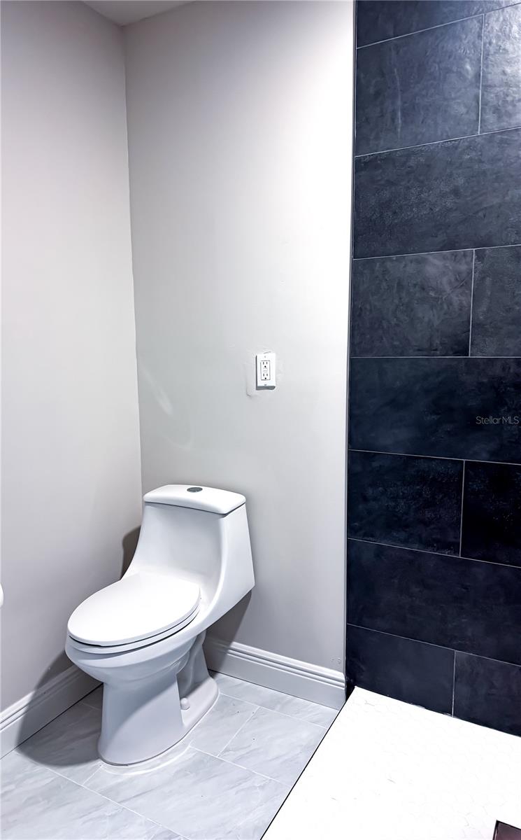 Image 30 of 38 For 5418 6th Avenue S