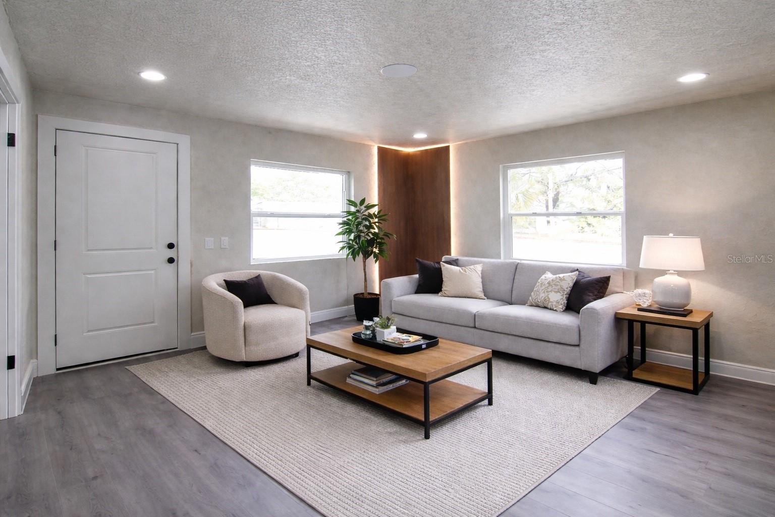 Image 4 of 38 For 5418 6th Avenue S