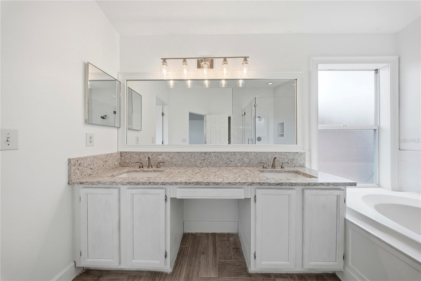 Image 24 of 39 For 1247 Key West Court