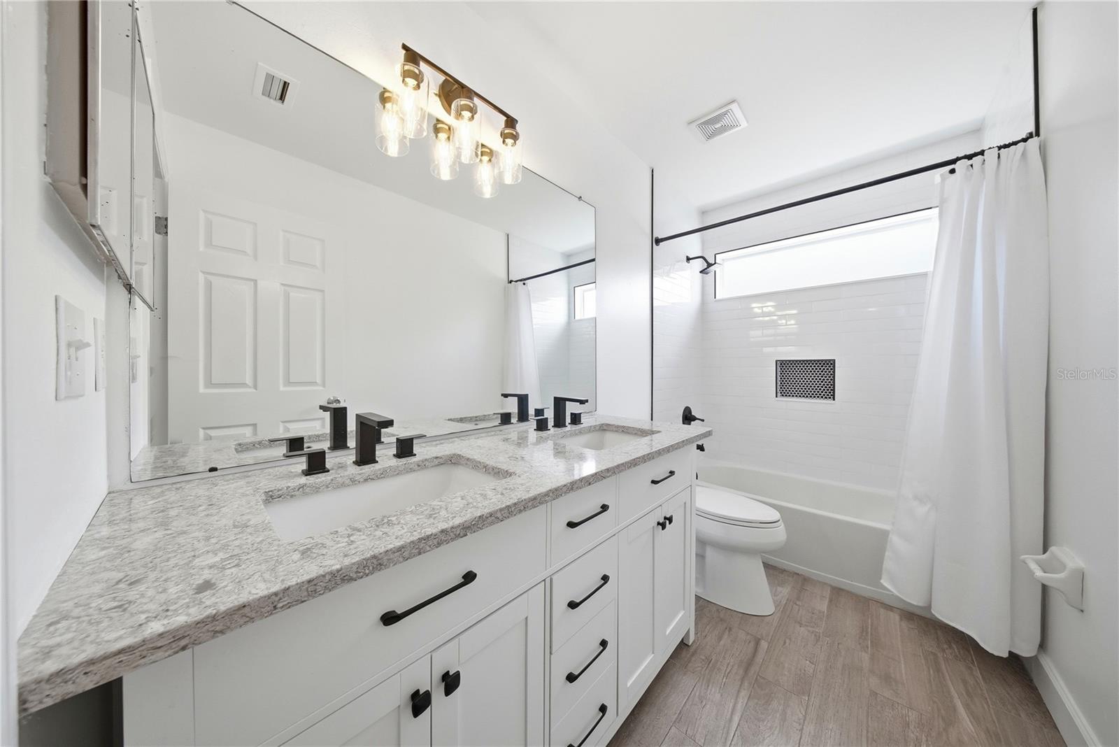 Image 29 of 39 For 1247 Key West Court