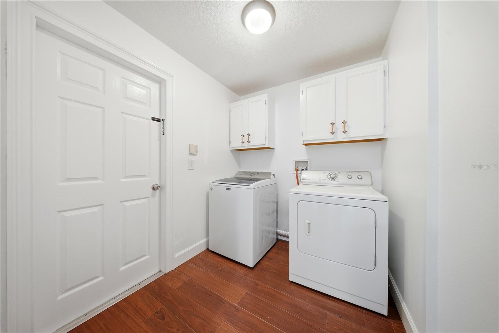 Image 32 of 39 For 1247 Key West Court