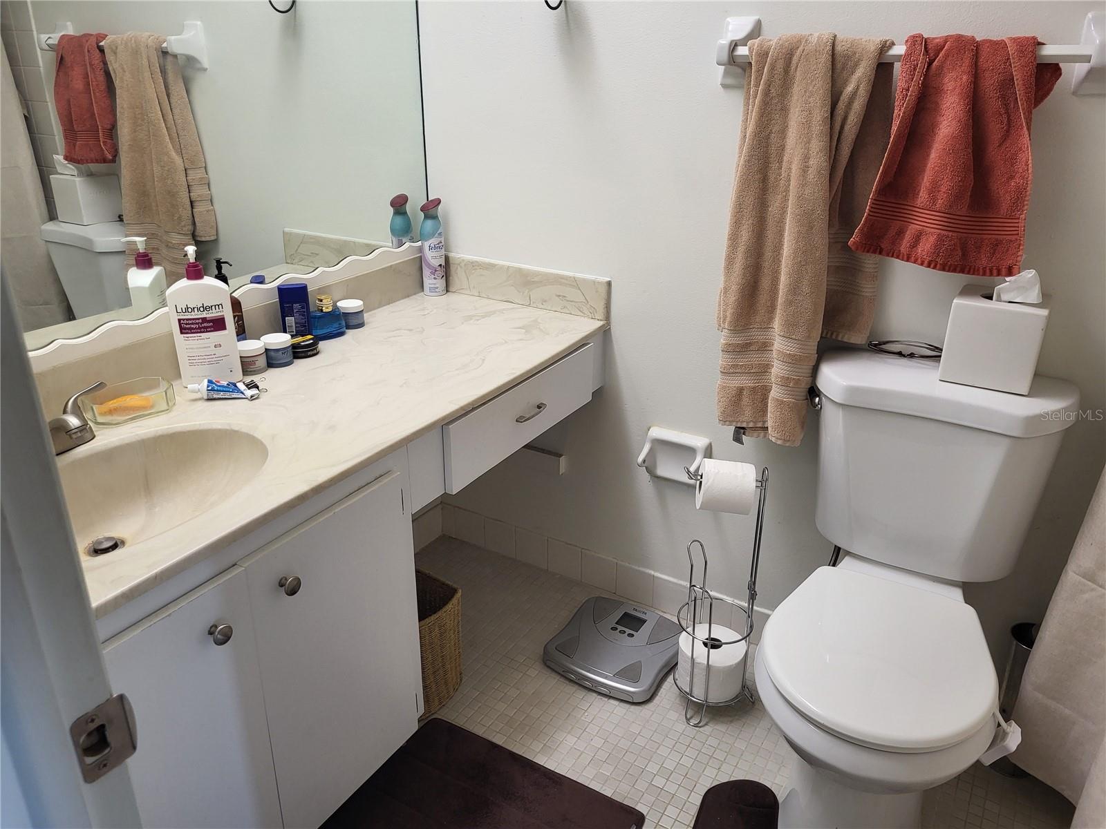 Image 11 of 15 For 4895 Bay Street Ne 212