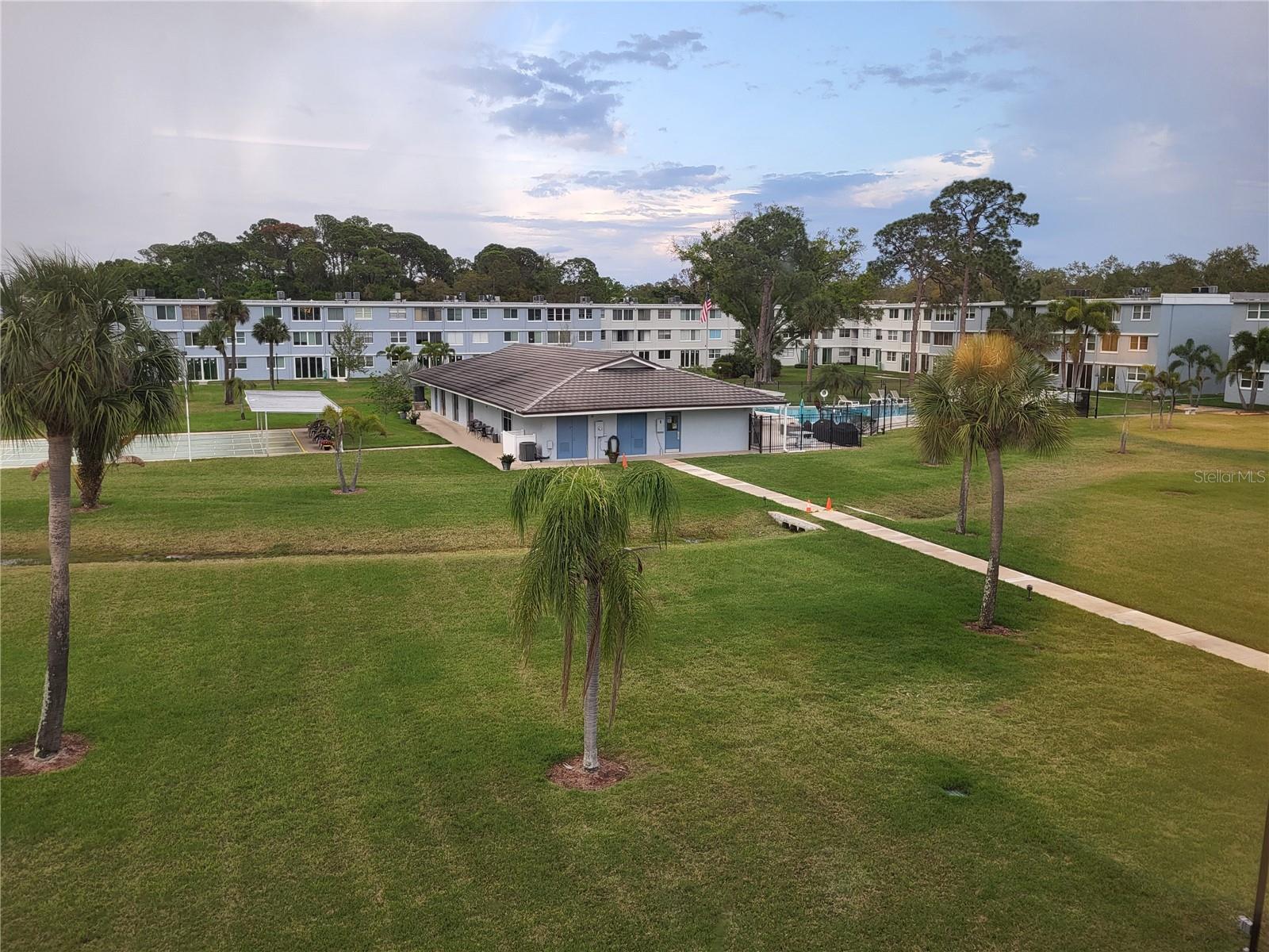 Image 2 of 15 For 4895 Bay Street Ne 212