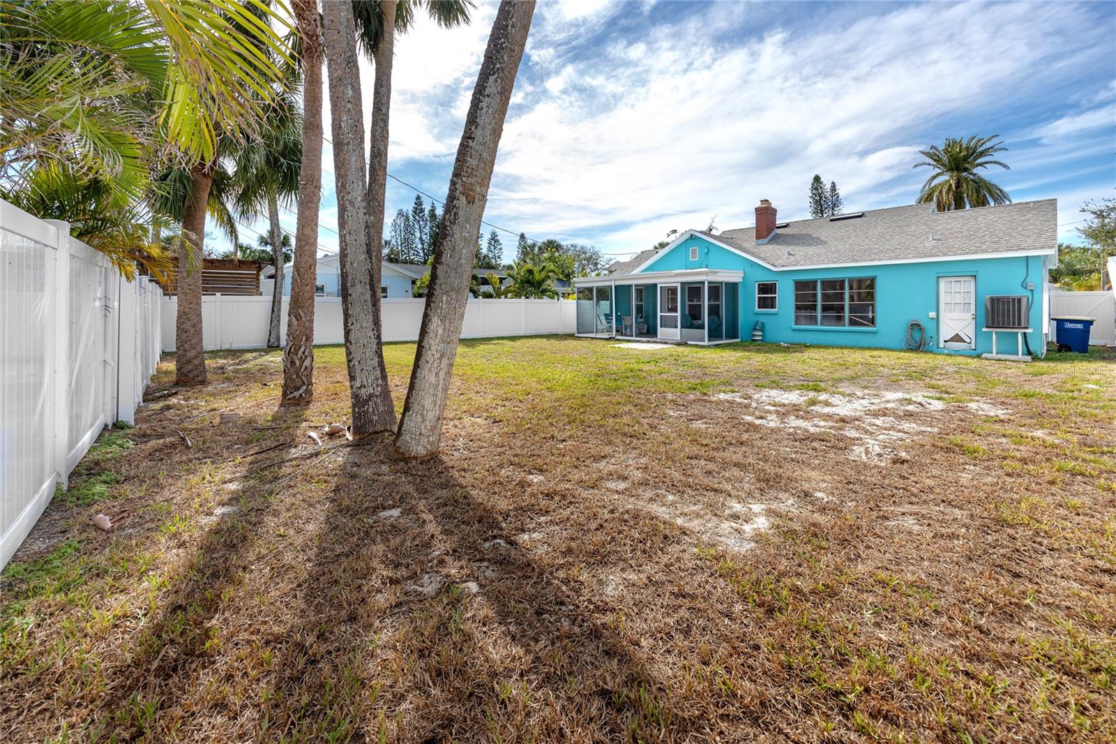 Image 45 of 49 For 815 Lantana Avenue