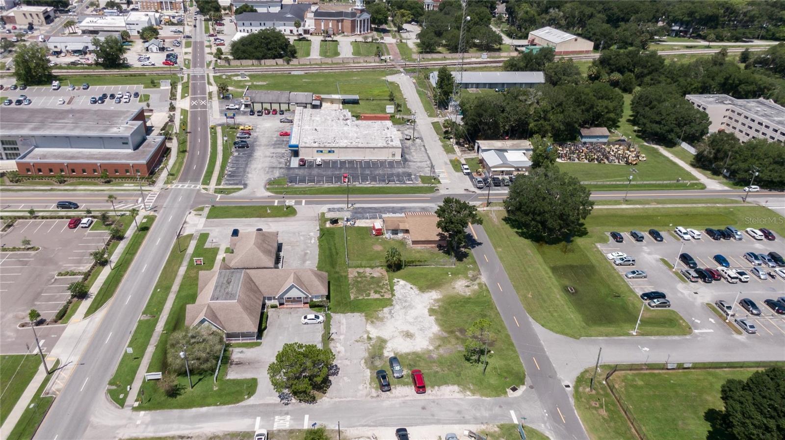 Image 100 of 100 For 504 Baker Street