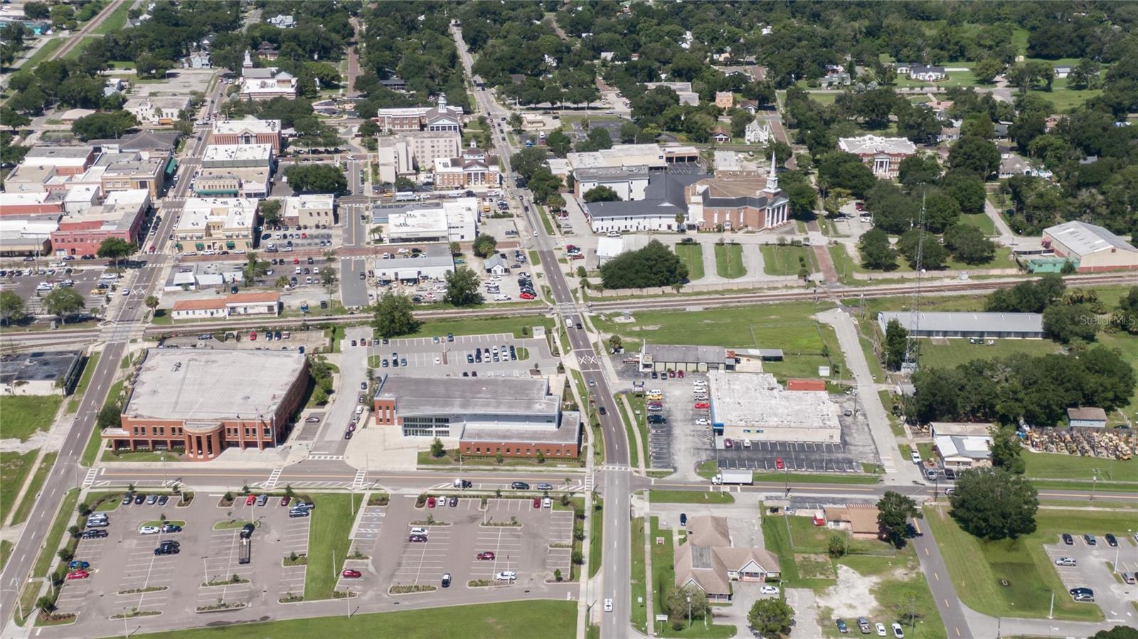 Image 32 of 100 For 504 Baker Street