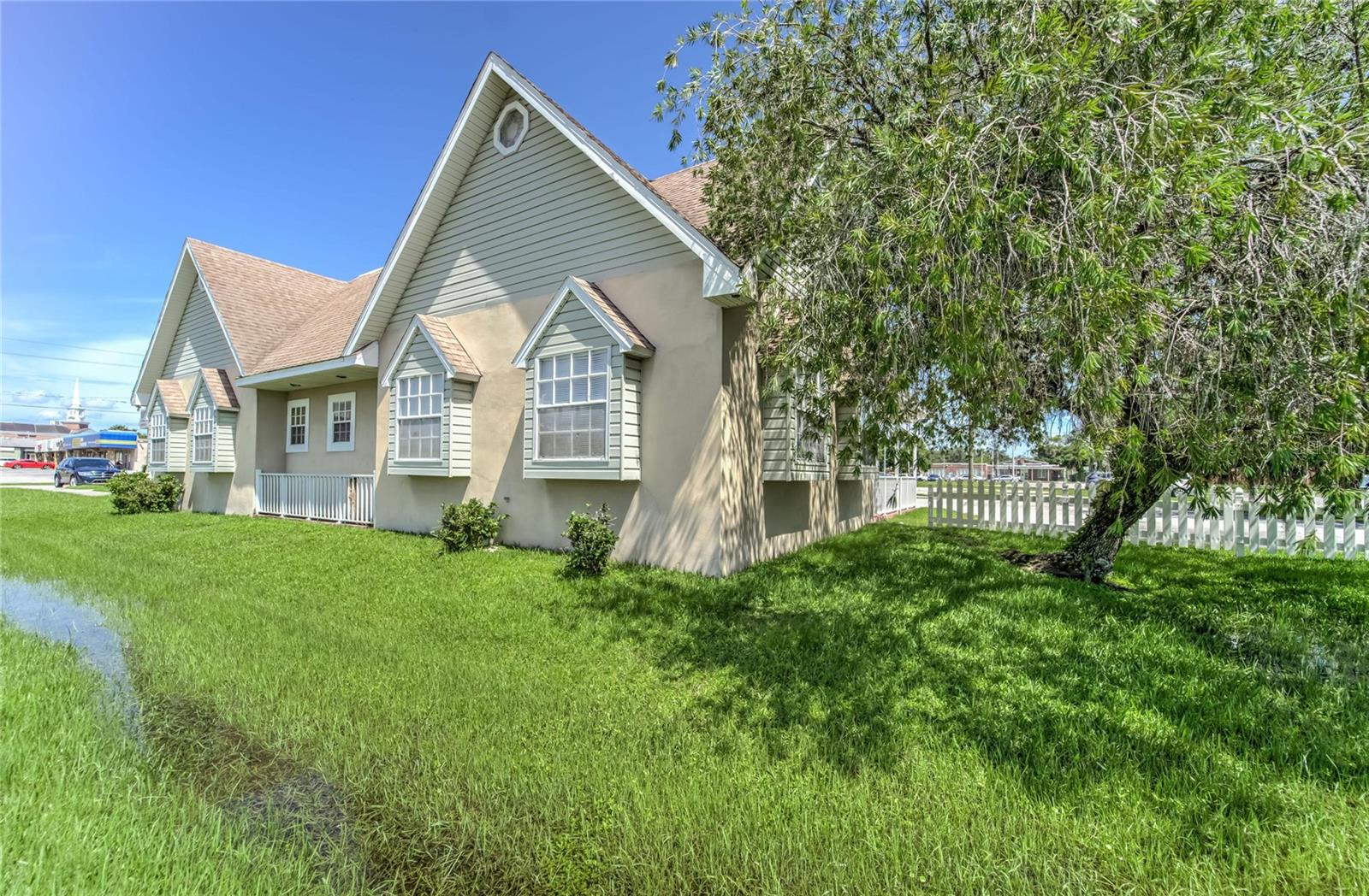 Image 40 of 100 For 504 Baker Street