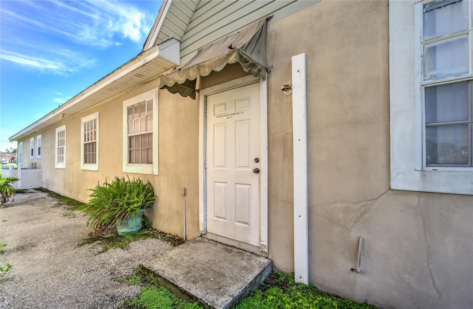 Image 44 of 100 For 504 Baker Street