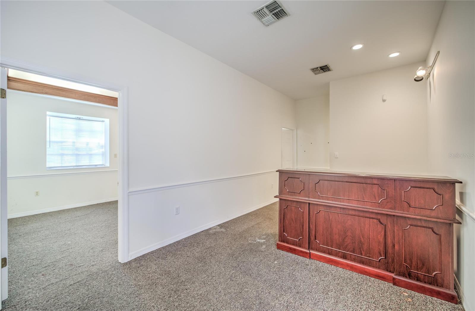 Image 57 of 100 For 504 Baker Street