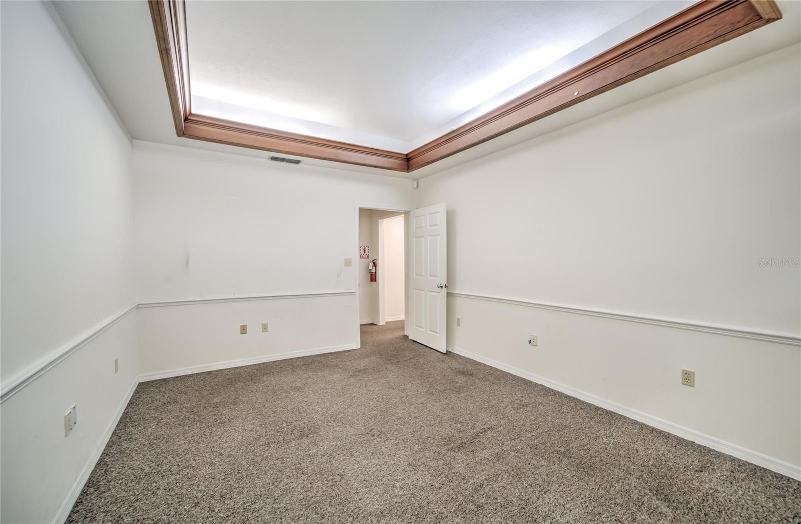 Image 70 of 100 For 504 Baker Street