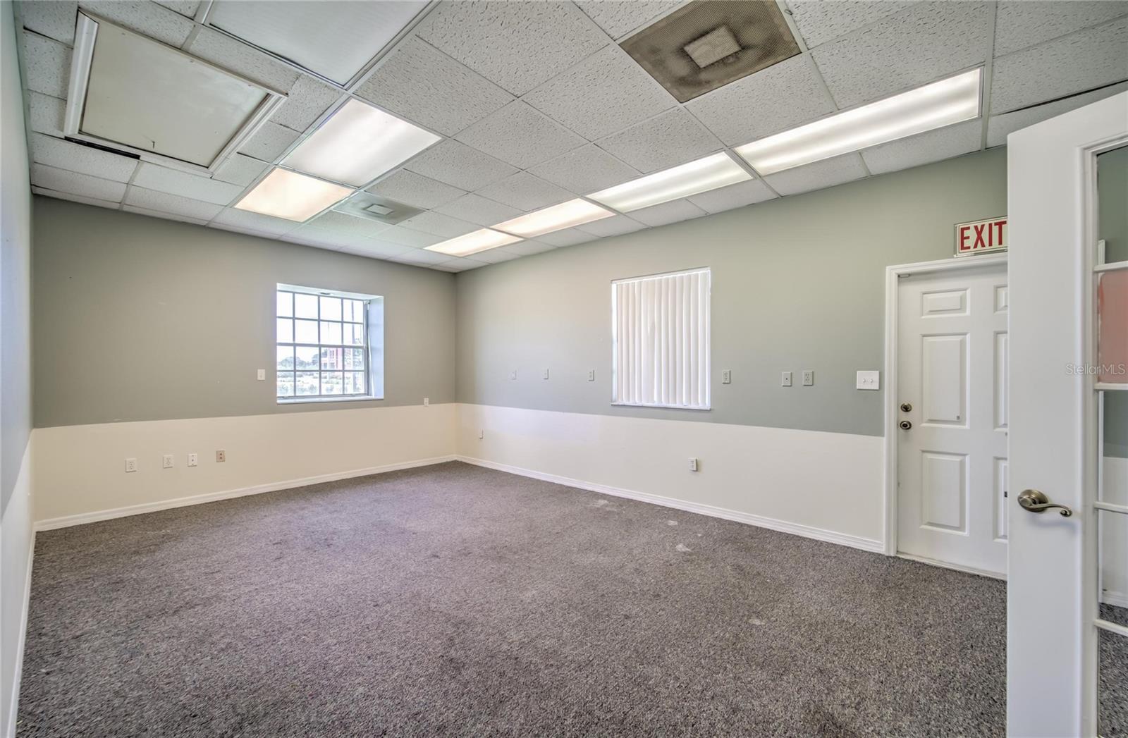 Image 71 of 100 For 504 Baker Street